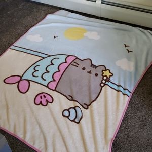 Pusheen blanket